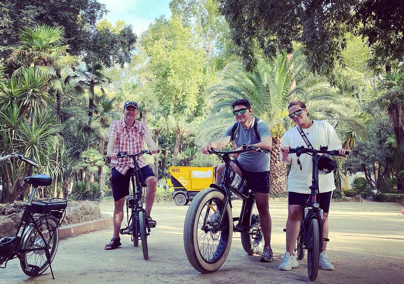 Exploración Ecológica en Sevilla: Rutas en Bicicleta y Senderismo por la Ciudad
