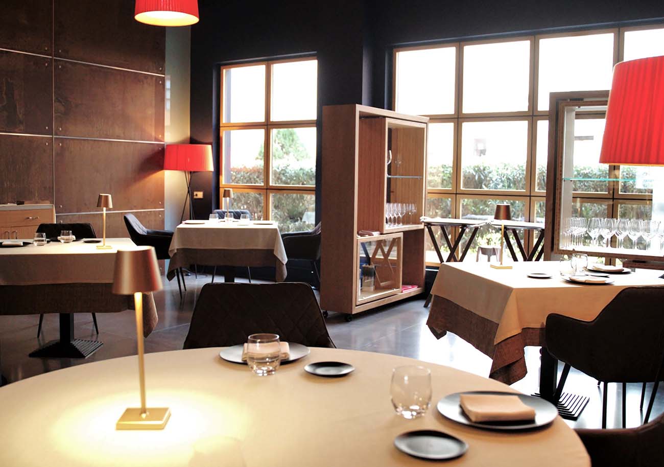 Los Mejores Restaurantes de Sevilla: De la Alta Cocina a las Tapas Callejeras